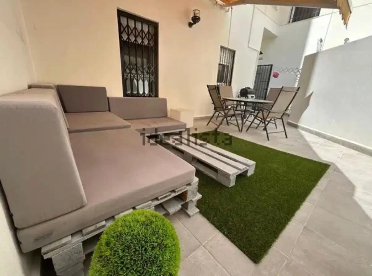 Terrasse von Erdgeschoss zum Verkauf in Benetússer mit Klimaanlage, Terrasse und Abstellraum