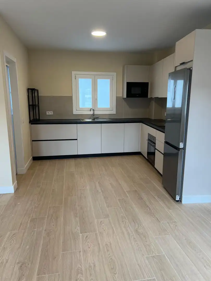Wohnung zur Miete in Calle Calle Matías Padrón, Arenales - Lugo - Avda. Marítima