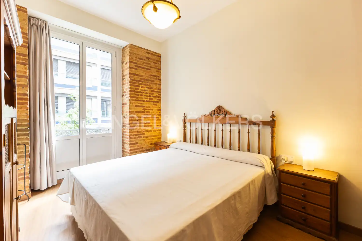 Bedroom of Flat for rent in Valencia  with Air Conditioner, Heating and Furnished