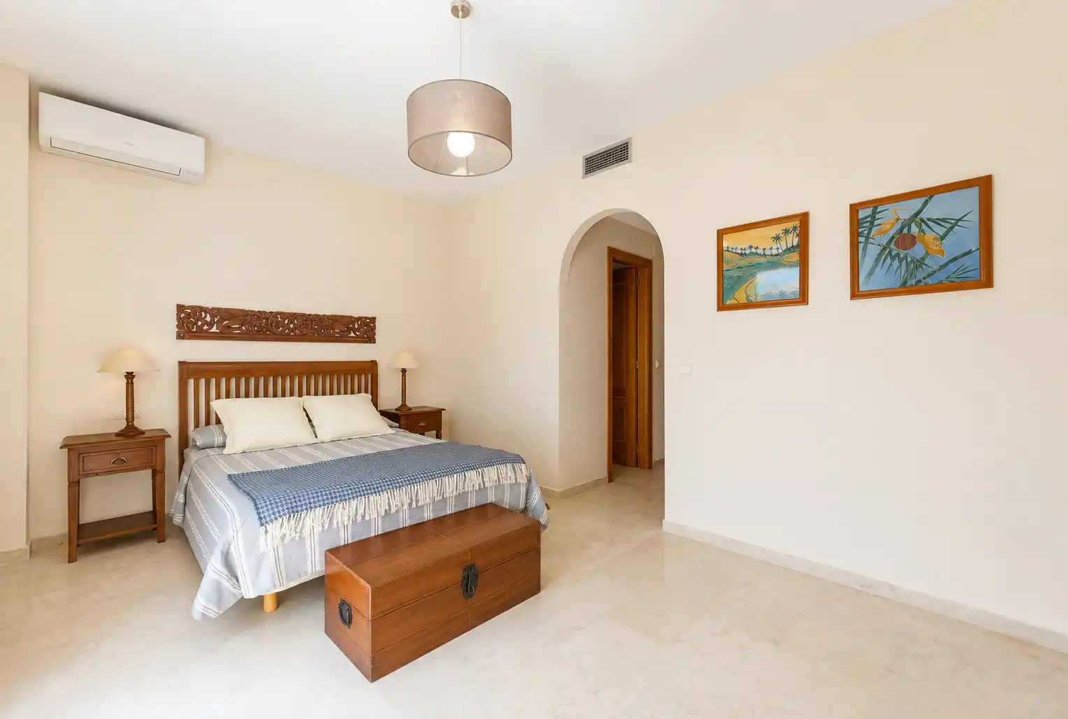 Bedroom of Flat for sale in Marbella  with Air Conditioner, Heating and Terrace
