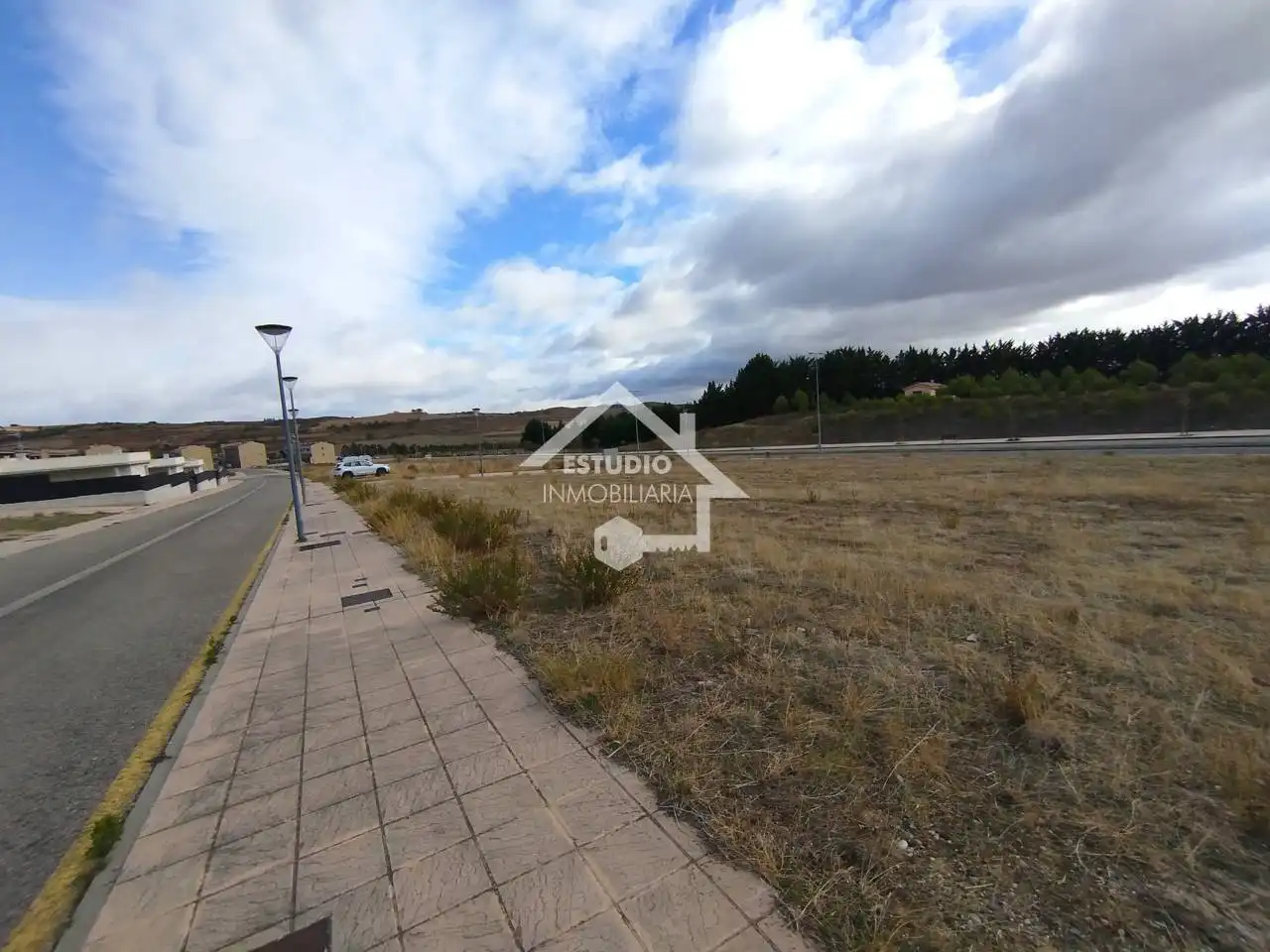 Residential land for sale in Calle Eliseo Sainz Ripa, imagen 3