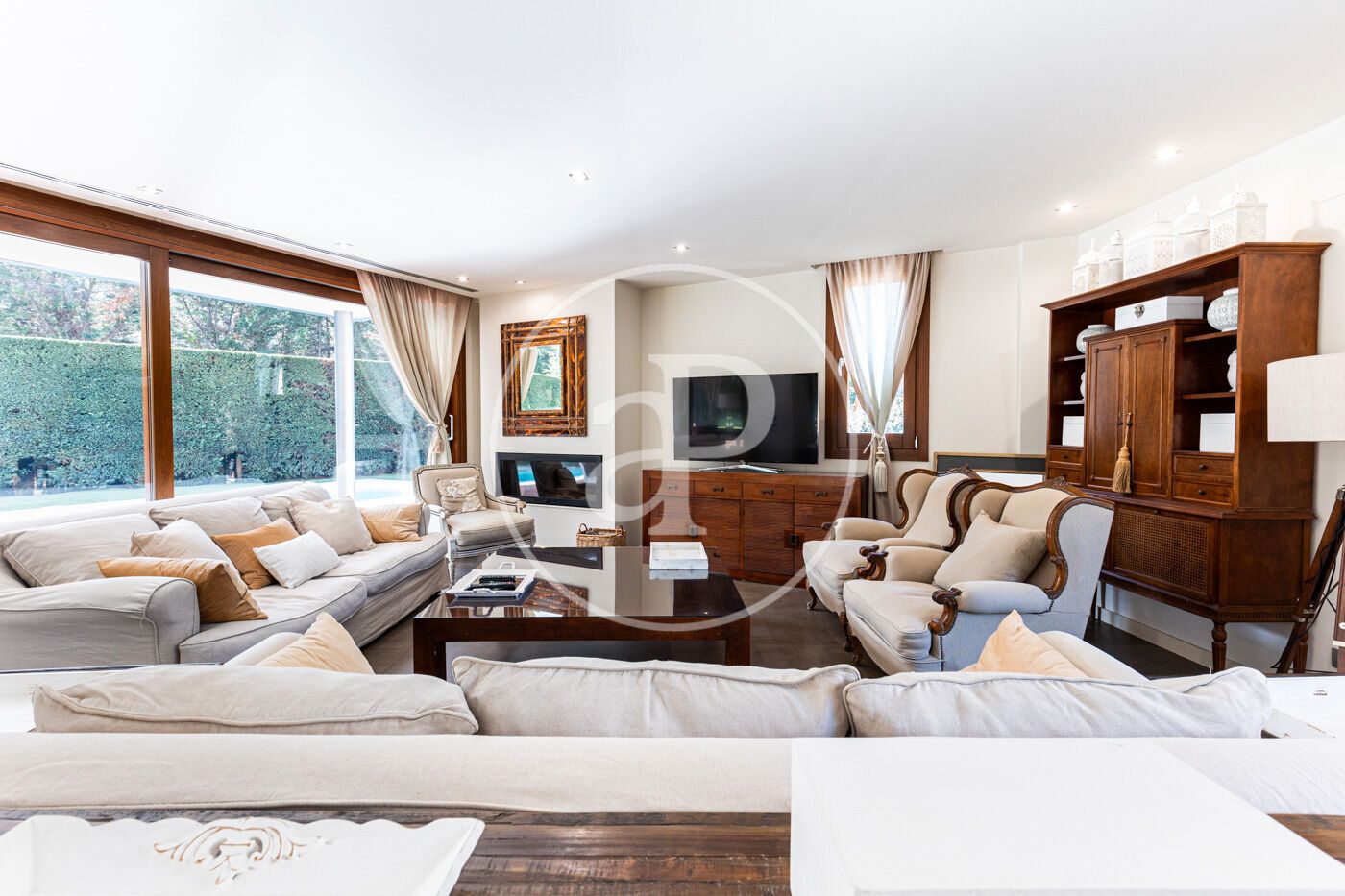 Sala d'estar de Casa o xalet de lloguer en Sant Cugat del Vallès amb Aire condicionat, Calefacció i Jardí privat