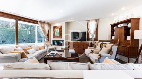 Foto 3 de Casa o xalet de lloguer a Frederic Marès , Golf - Can Trabal, Barcelona