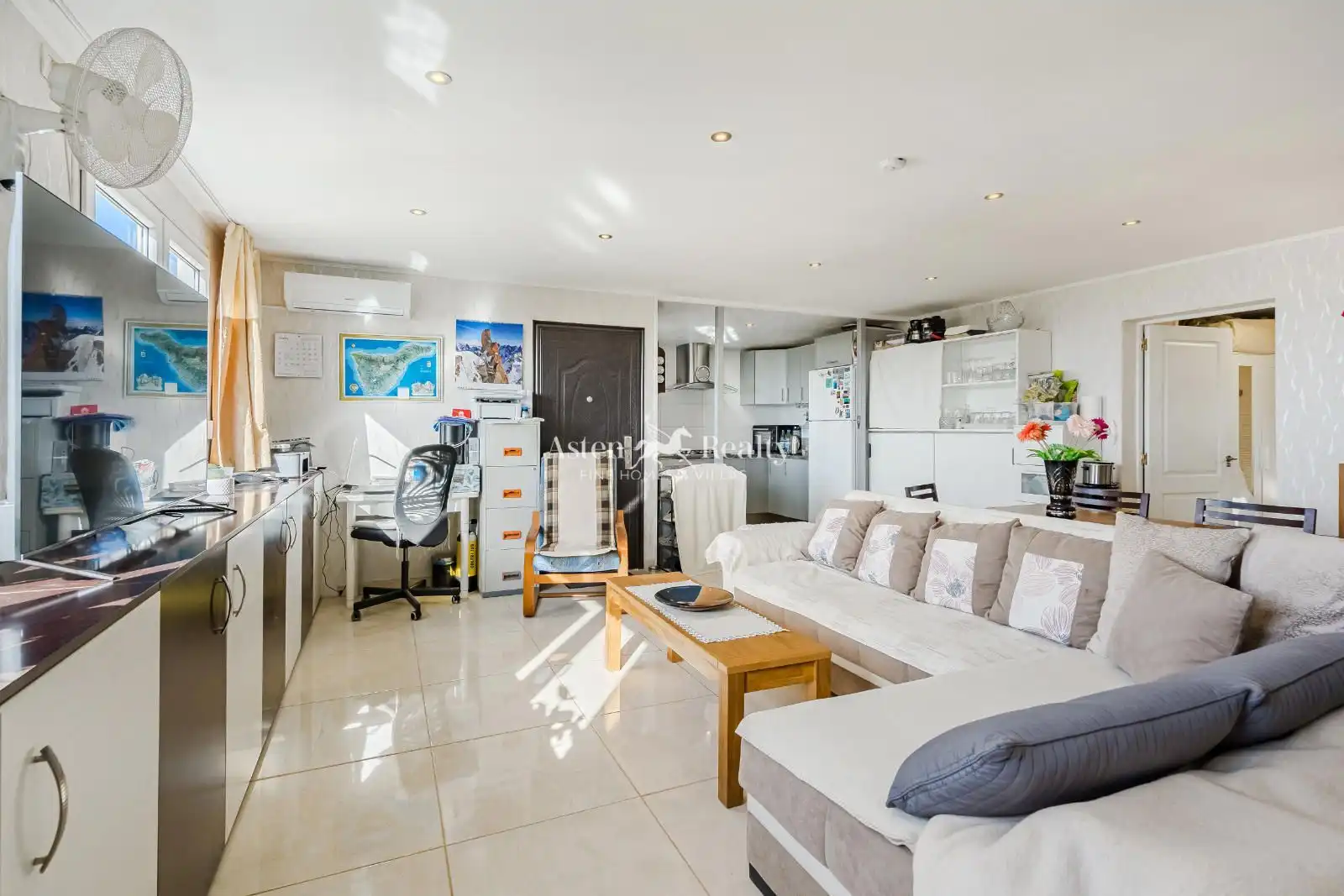 Sala de estar de Casa o chalet en venta en Arona con Aire acondicionado, Terraza y Trastero