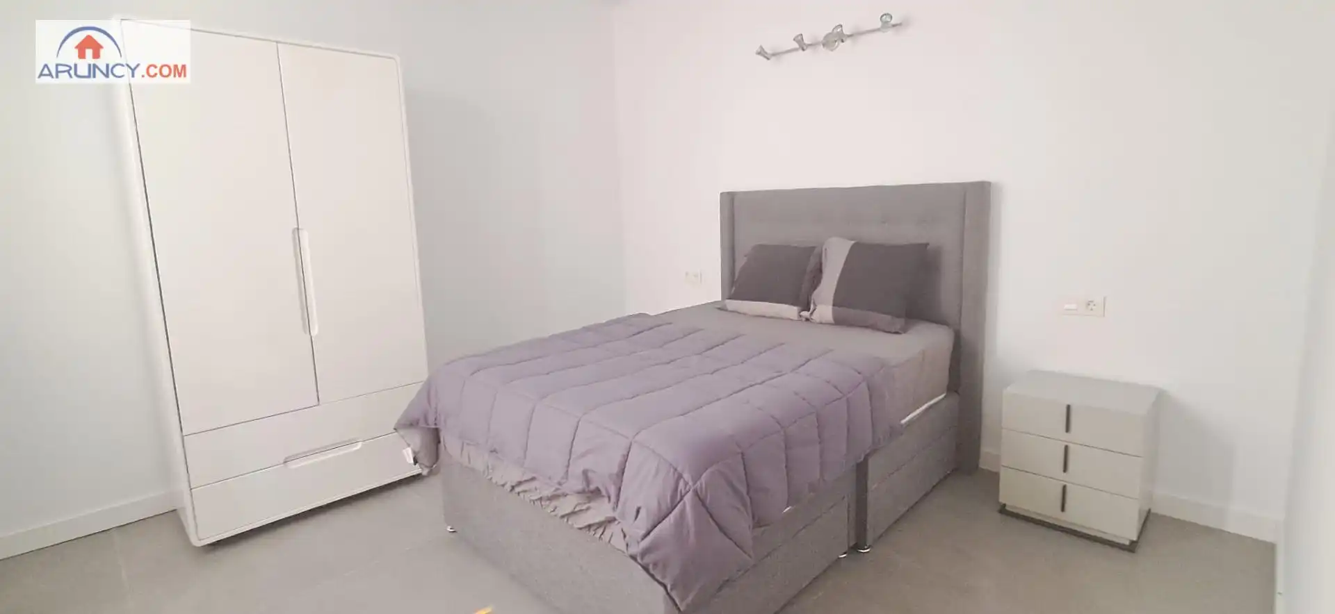 Dormitori de Casa o xalet de lloguer en Montequinto amb Aire condicionat, Jardí privat i Piscina