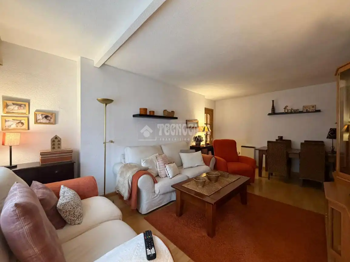 Piso en venta en Calle Madrid, Centro