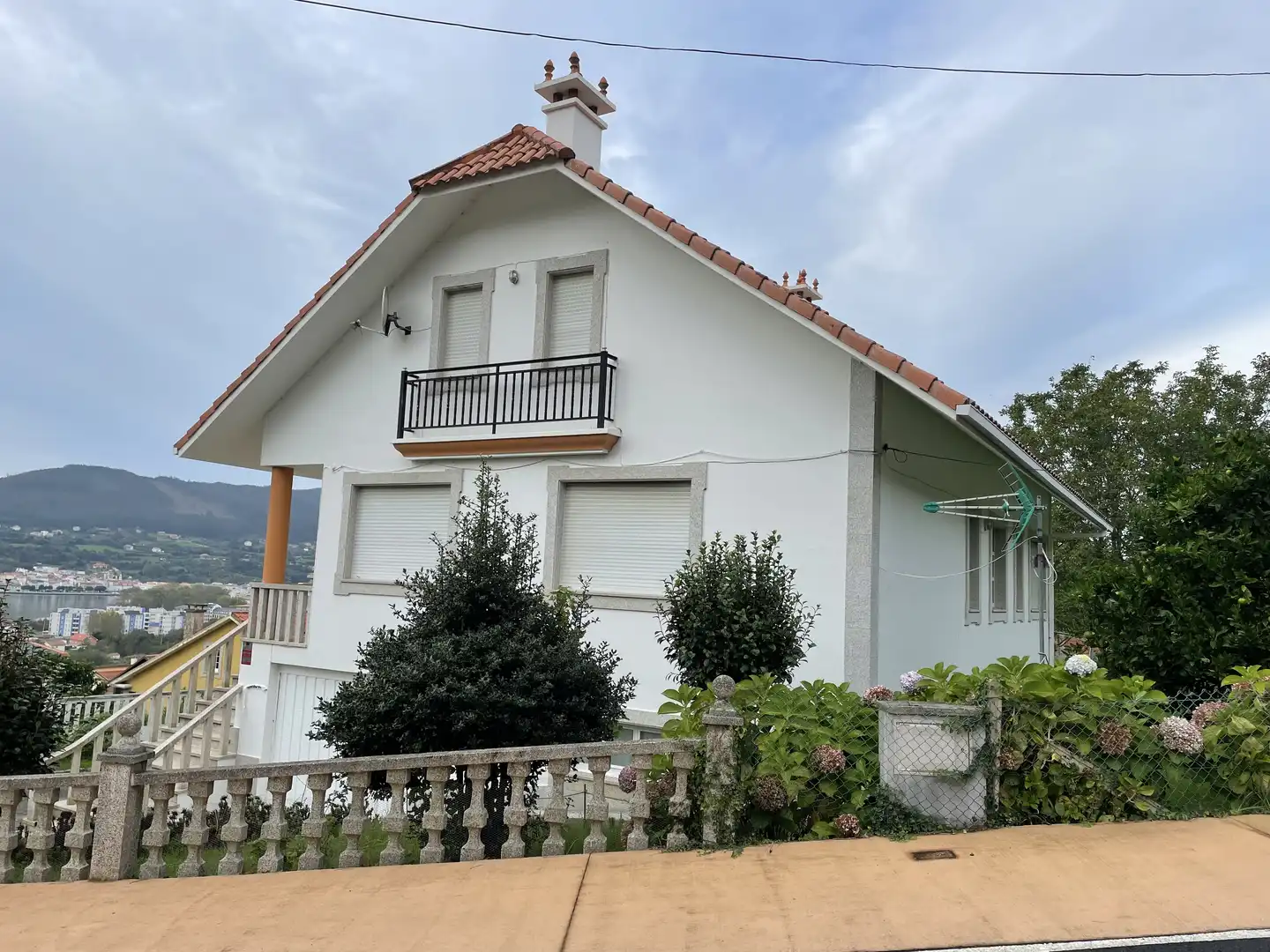 Vista exterior de Casa o chalet en venta en Cedeira con Calefacción, Jardín privado y Terraza