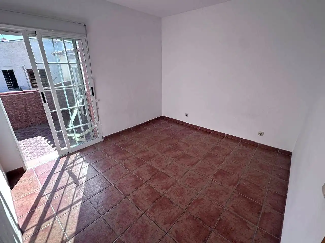 Schlafzimmer von Haus zum Verkauf in Benicasim / Benicàssim mit Klimaanlage, Privatgarten und Terrasse