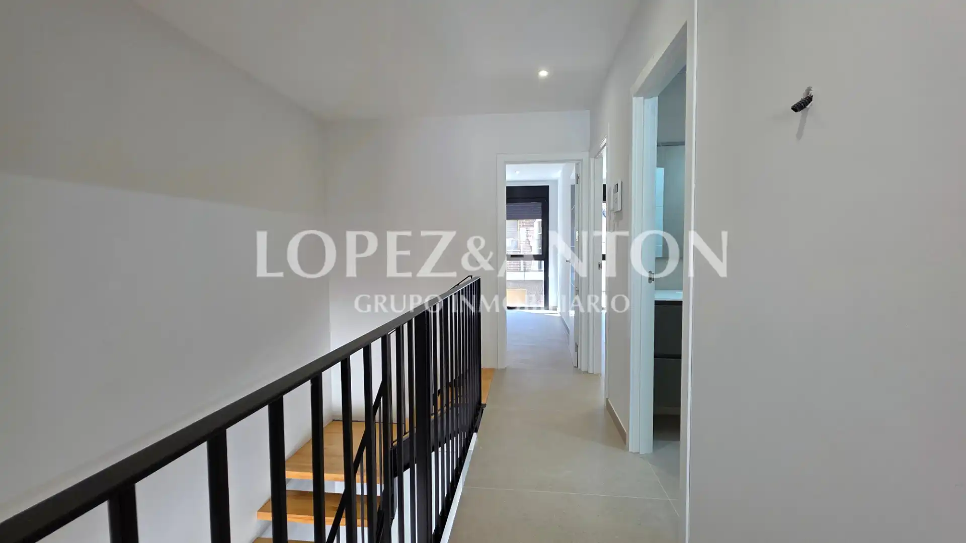 Casa adosada en venta en Benaguasil con Aire acondicionado, Calefacción y Terraza