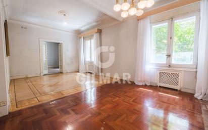 Living room of Flat for sale in  Madrid Capital  with Air Conditioner