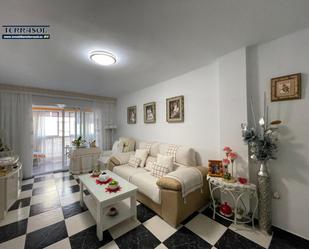 Living room of Flat for sale in Vélez-Málaga  with Terrace