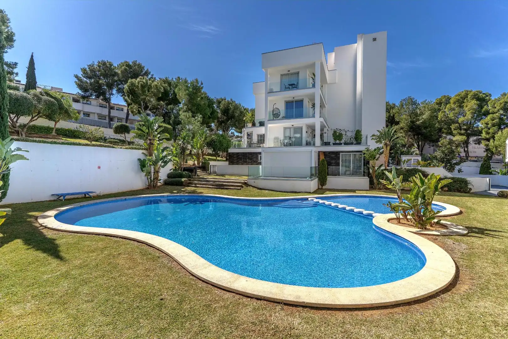 Swimming pool of Ground floor for sale in Calvià  with Air Conditioner, Heating and Private garden