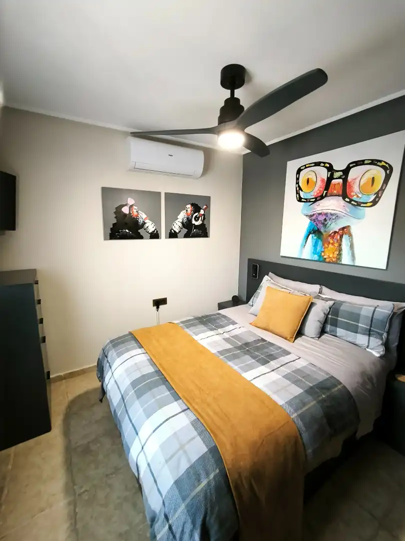 Schlafzimmer von Haus oder Chalet zum Verkauf in San Roque mit Klimaanlage, Terrasse und Schwimmbad