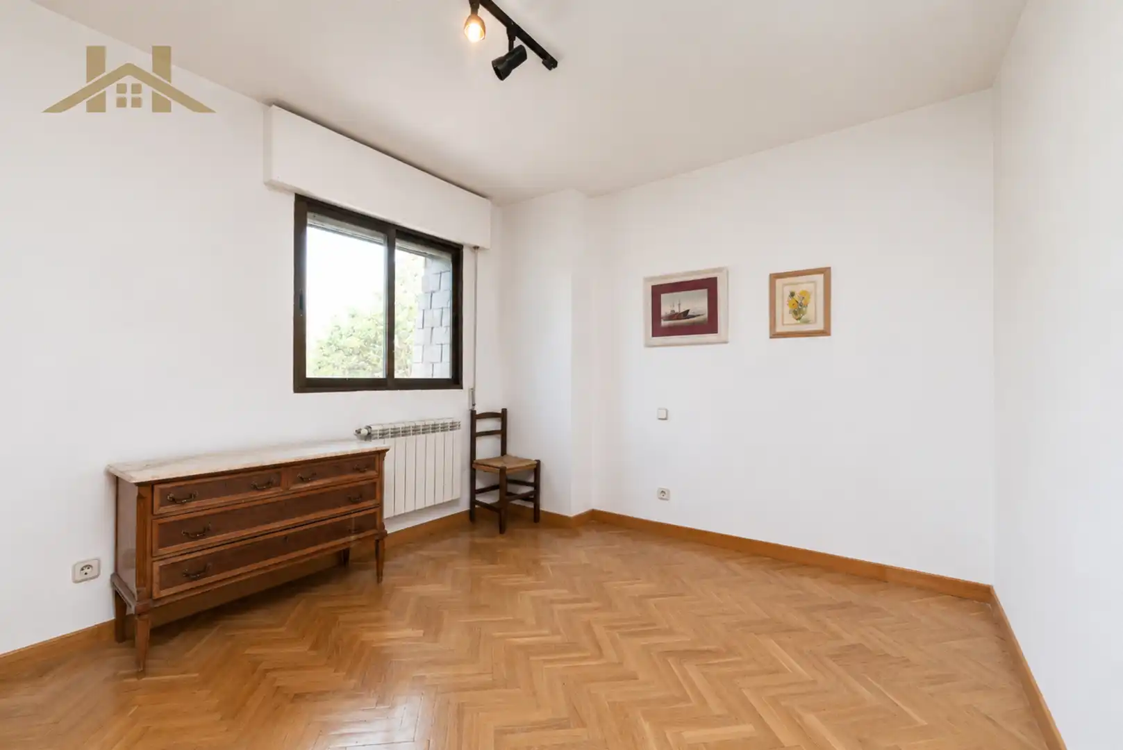 Habitación de Casa o chalet en venta en Colmenar Viejo con Terraza, Trastero y Amueblado