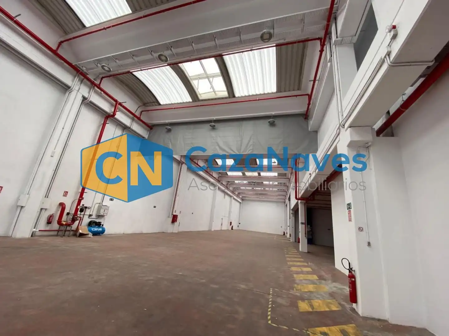 Industrial building to rent in Barrio de la Estación, imagen 3