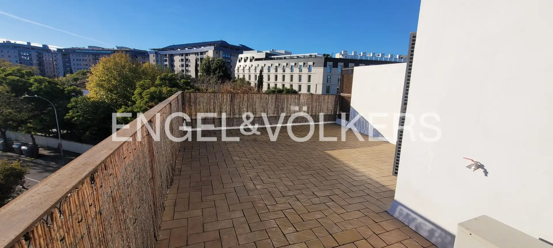 Terrasse von Maisonette zur Miete in Sevilla mit Klimaanlage, Heizung und Balkon