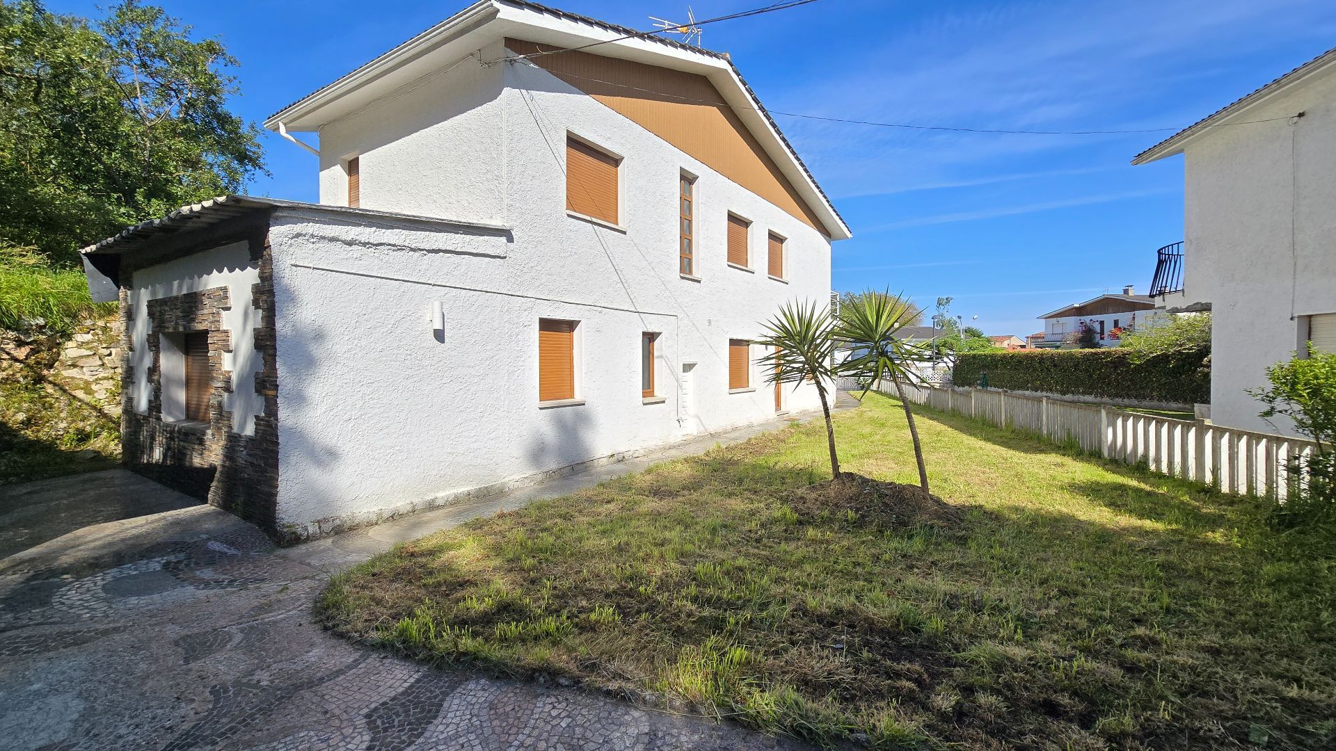 Exterior view of House or chalet for sale in Llanes  with Heating, Private garden and Storage room