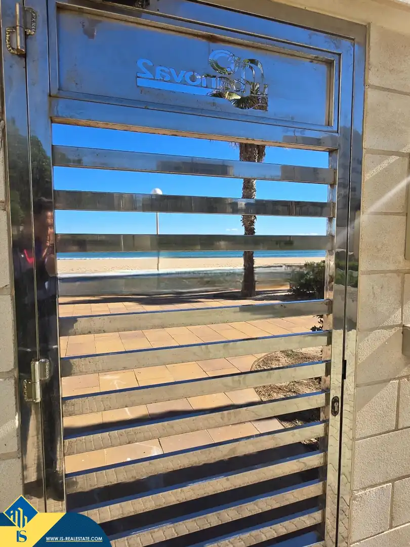 Exterior view of Flat for sale in Alicante / Alacant  with Terrace and Furnished