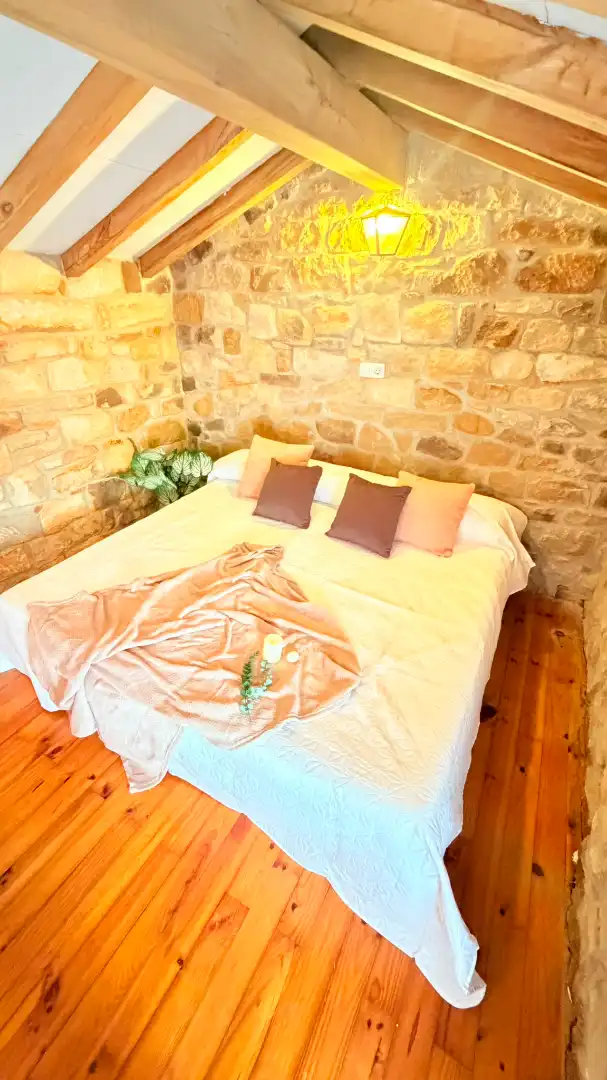 Dormitori de Finca rústica en venda en Villaviciosa amb Calefacció, Jardí privat i Moblat