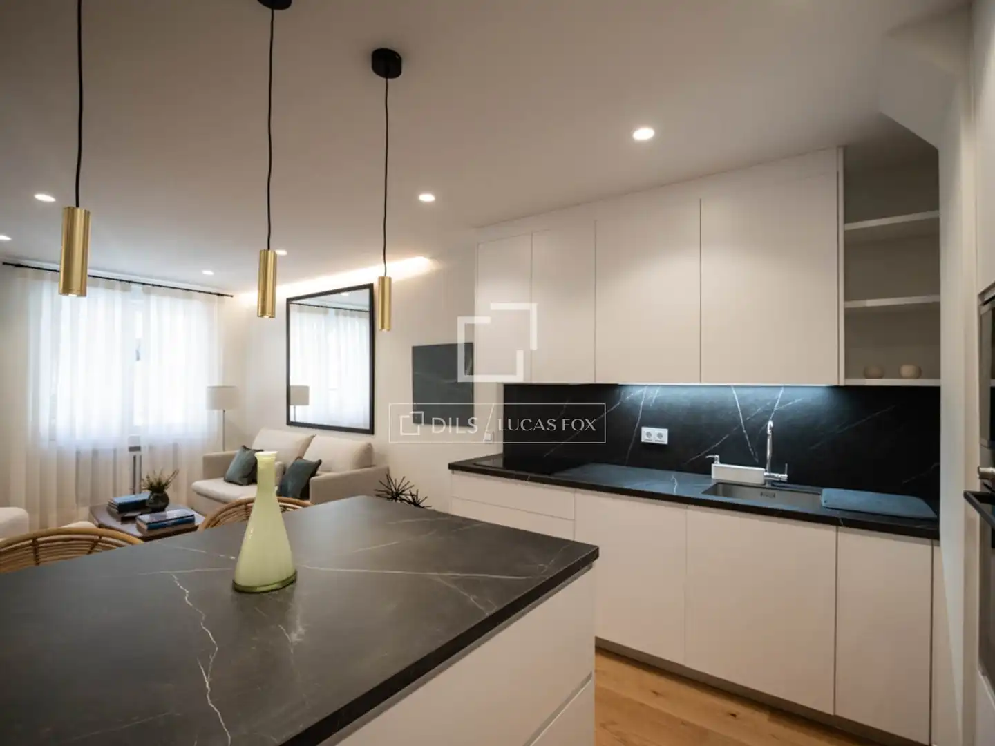 Cocina de Piso de alquiler en Sant Miquel de Fluvià con Aire acondicionado y Amueblado