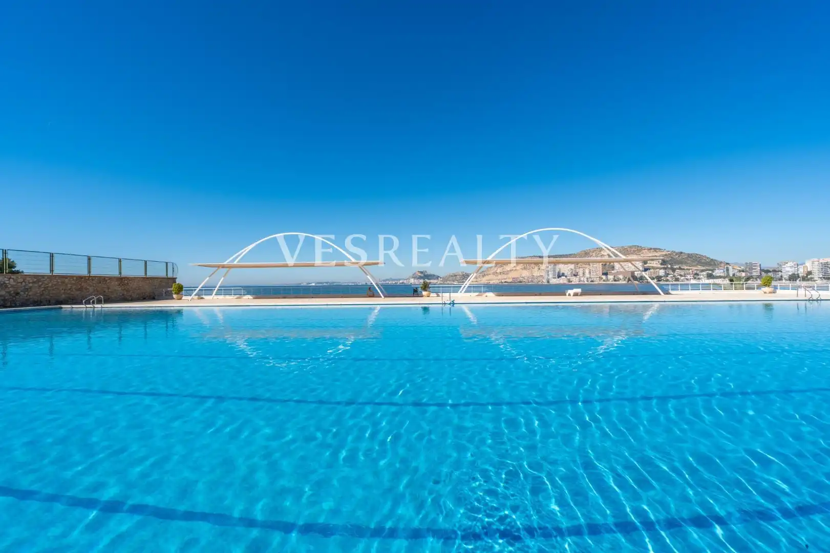 Flat with pool for sale in Playa de San Juan - El Cabo de las Huertas, imagen 2
