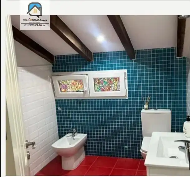 Bathroom of Attic for rent in Palencia  with Heating
