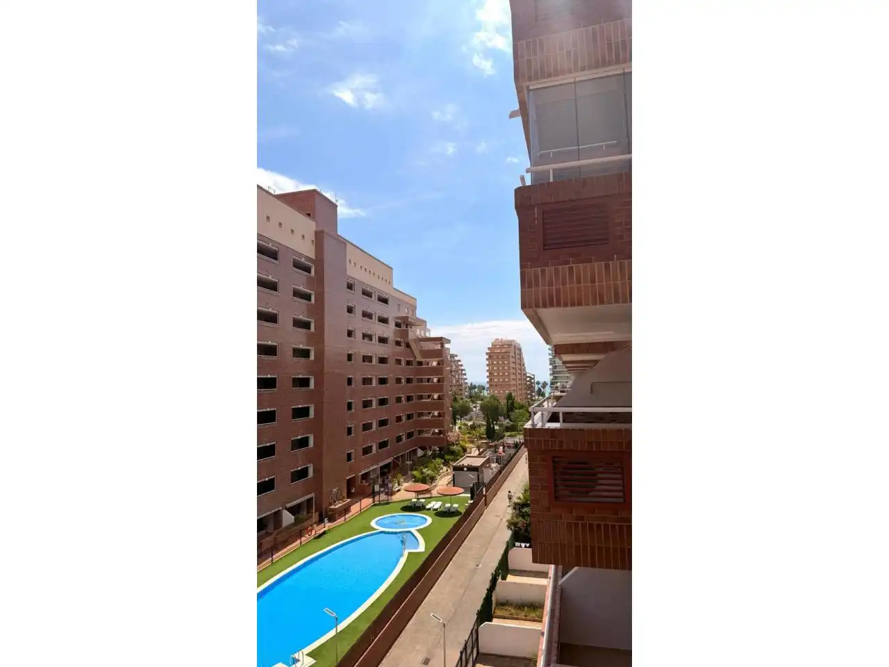 Flat with terrace for sale in Avenida Central, imagen 7