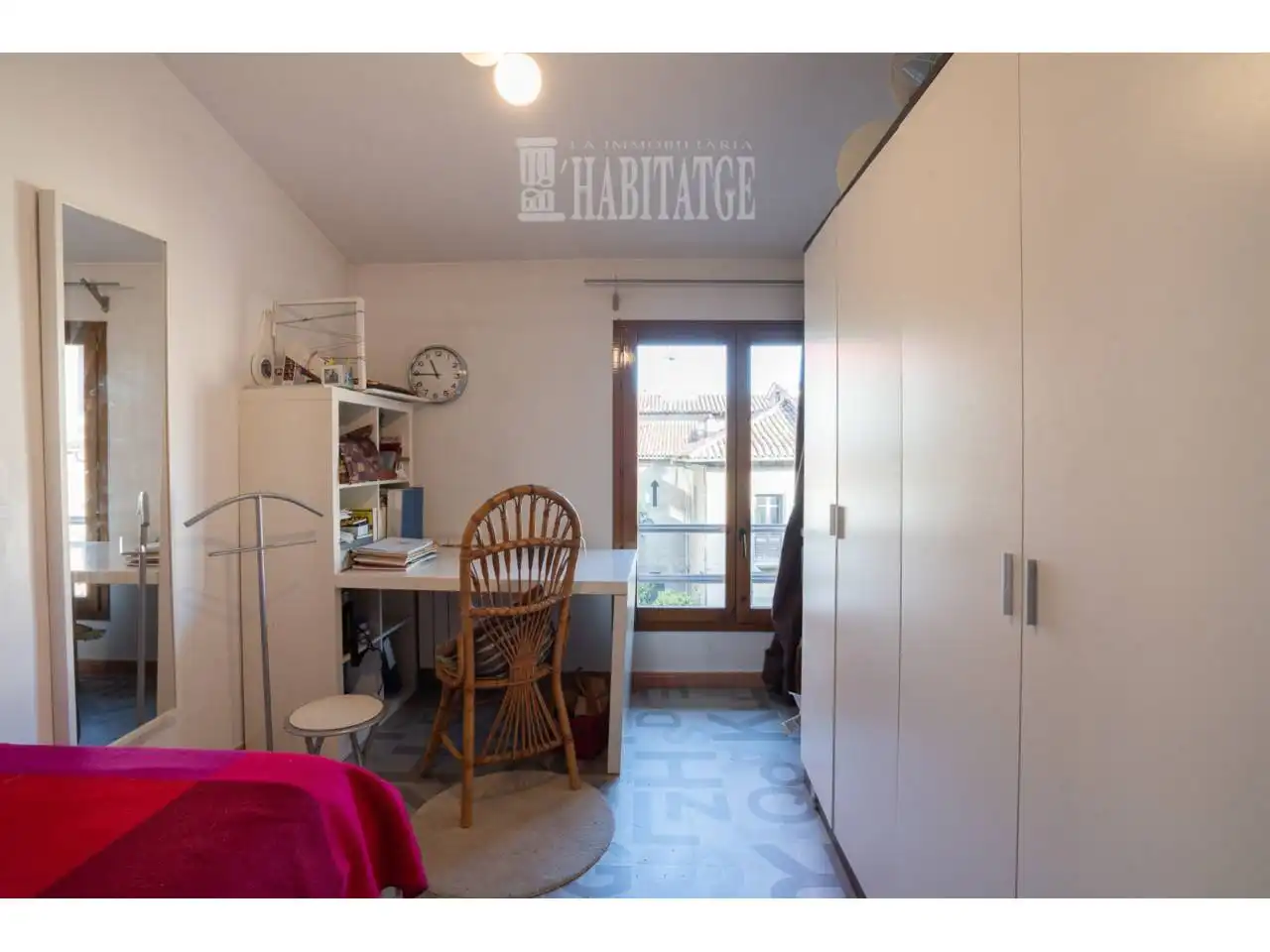 Habitación de Dúplex en venta en Vic con Calefacción, Terraza y Alarma