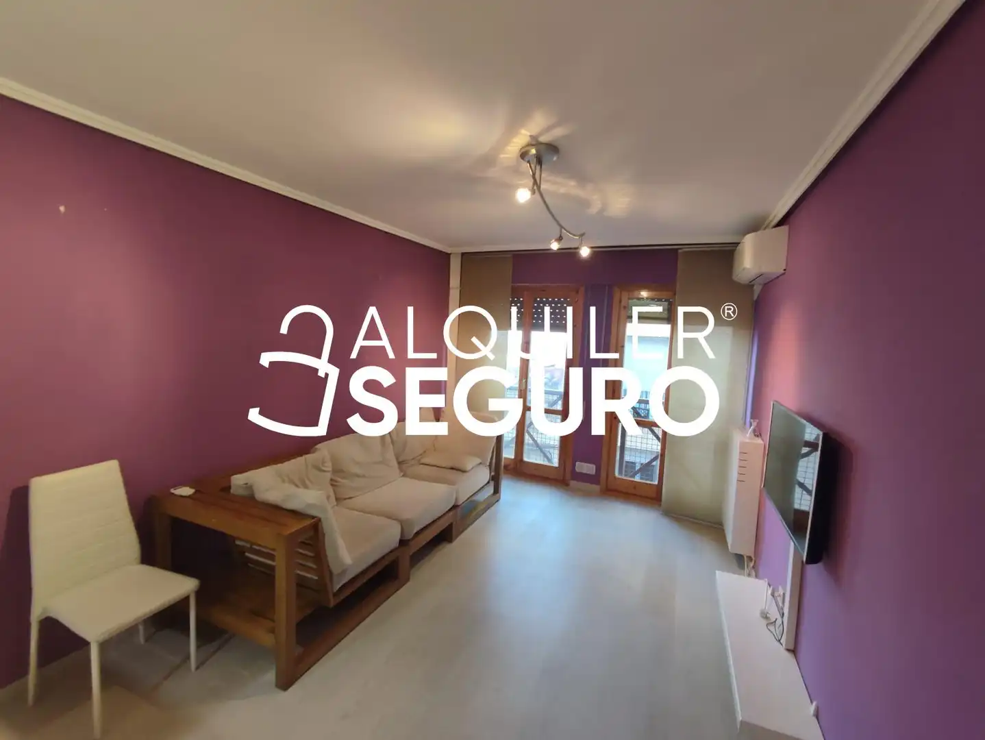 Sala de estar de Piso de alquiler en Zaragoza con Aire acondicionado, Calefacción y Amueblado
