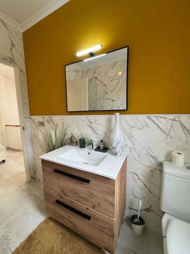 Bany de Casa o xalet en venda en L'Alfàs del Pi amb Aire condicionat, Jardí privat i Terrassa