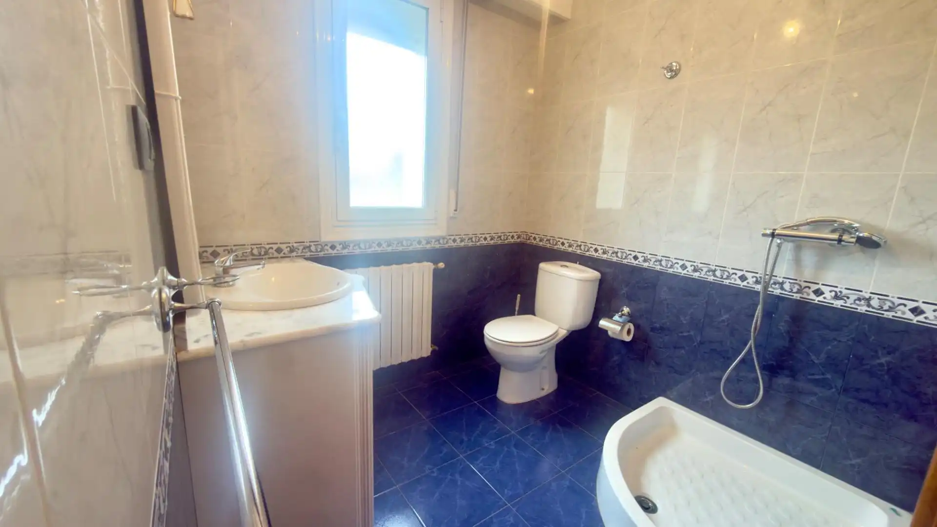 Baño de Casa o chalet en venta en A Peroxa  con Calefacción, Jardín privado y Terraza