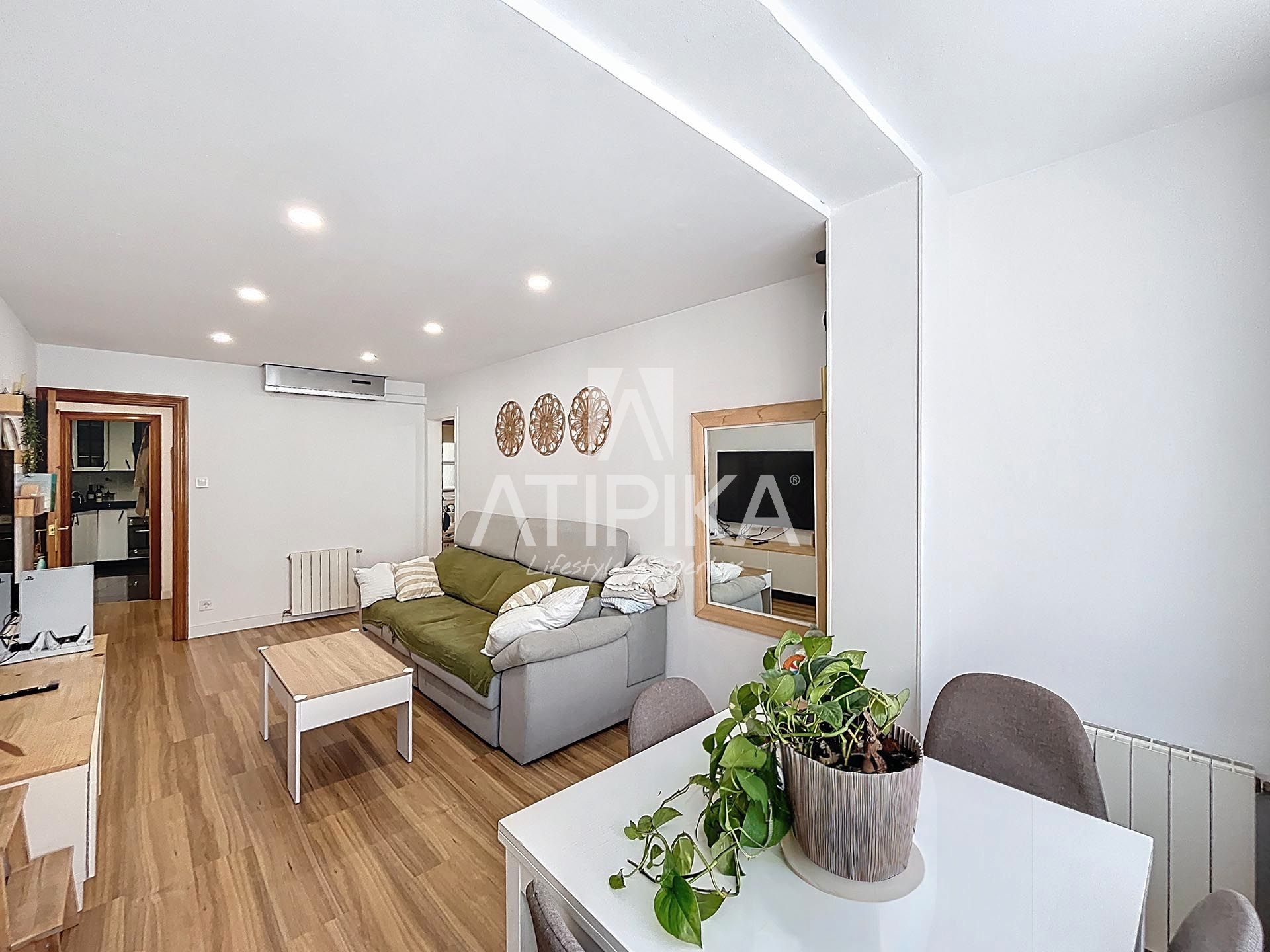 Sala de estar de Piso en venta en  Barcelona Capital con Aire acondicionado, Calefacción y Horno