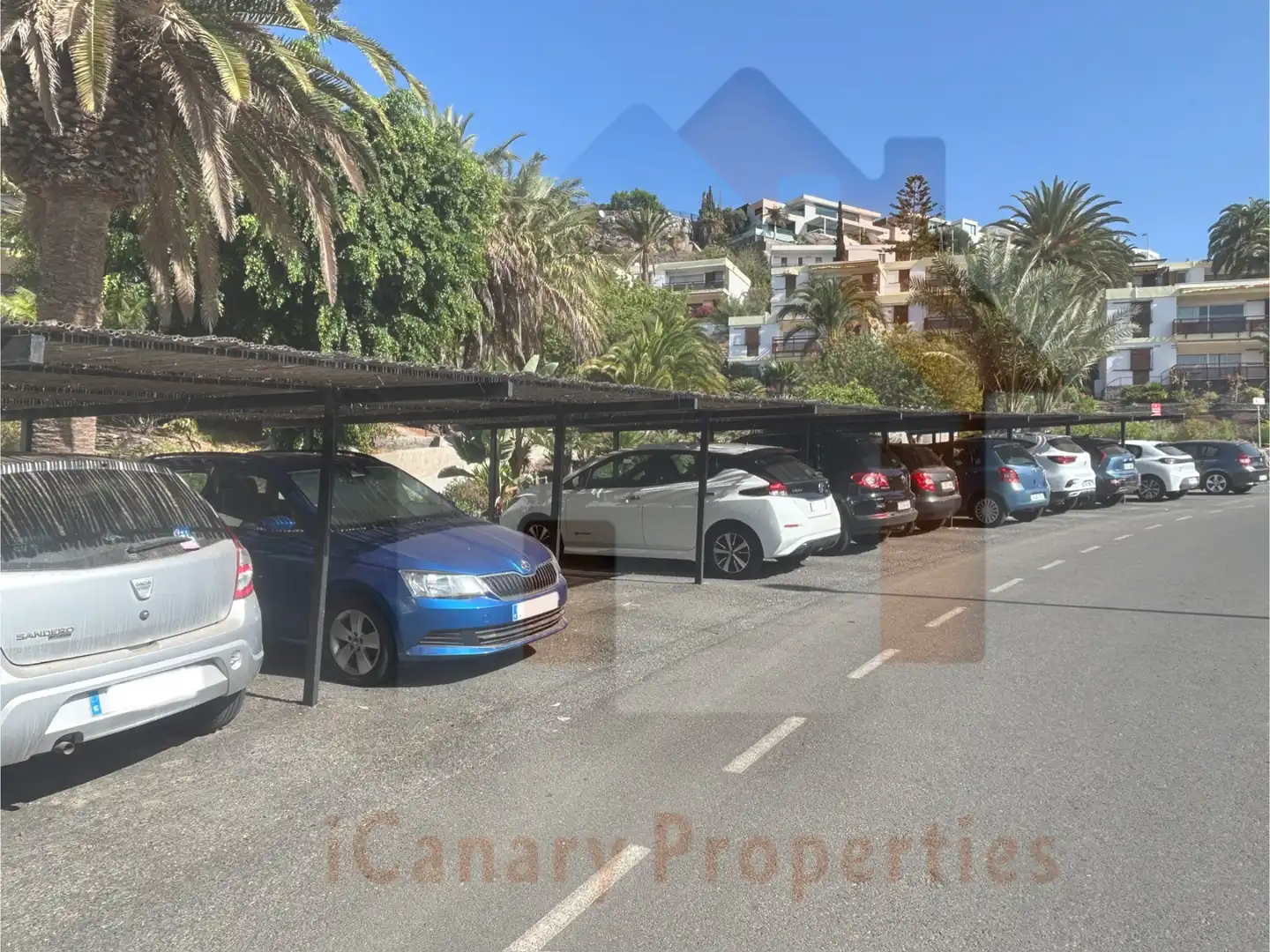 Parkplatz von Wohnungen zur Miete in San Bartolomé de Tirajana mit Klimaanlage, Terrasse und Möbliert