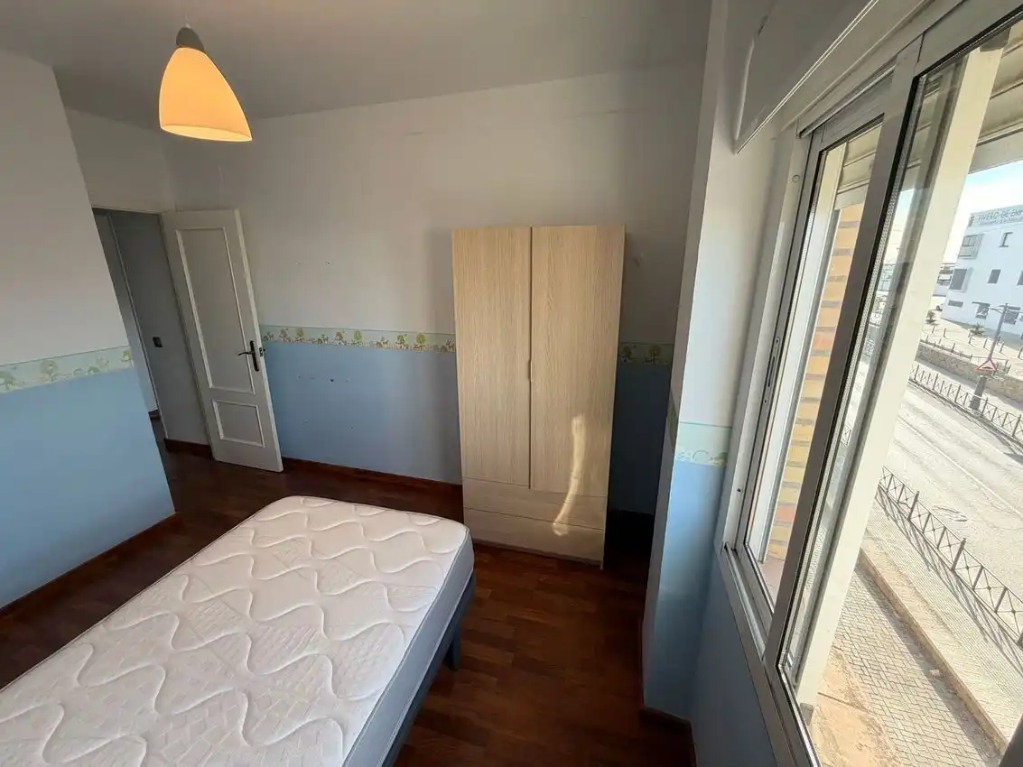 Habitación de Piso en venta en La Puebla de Cazalla con Aire acondicionado