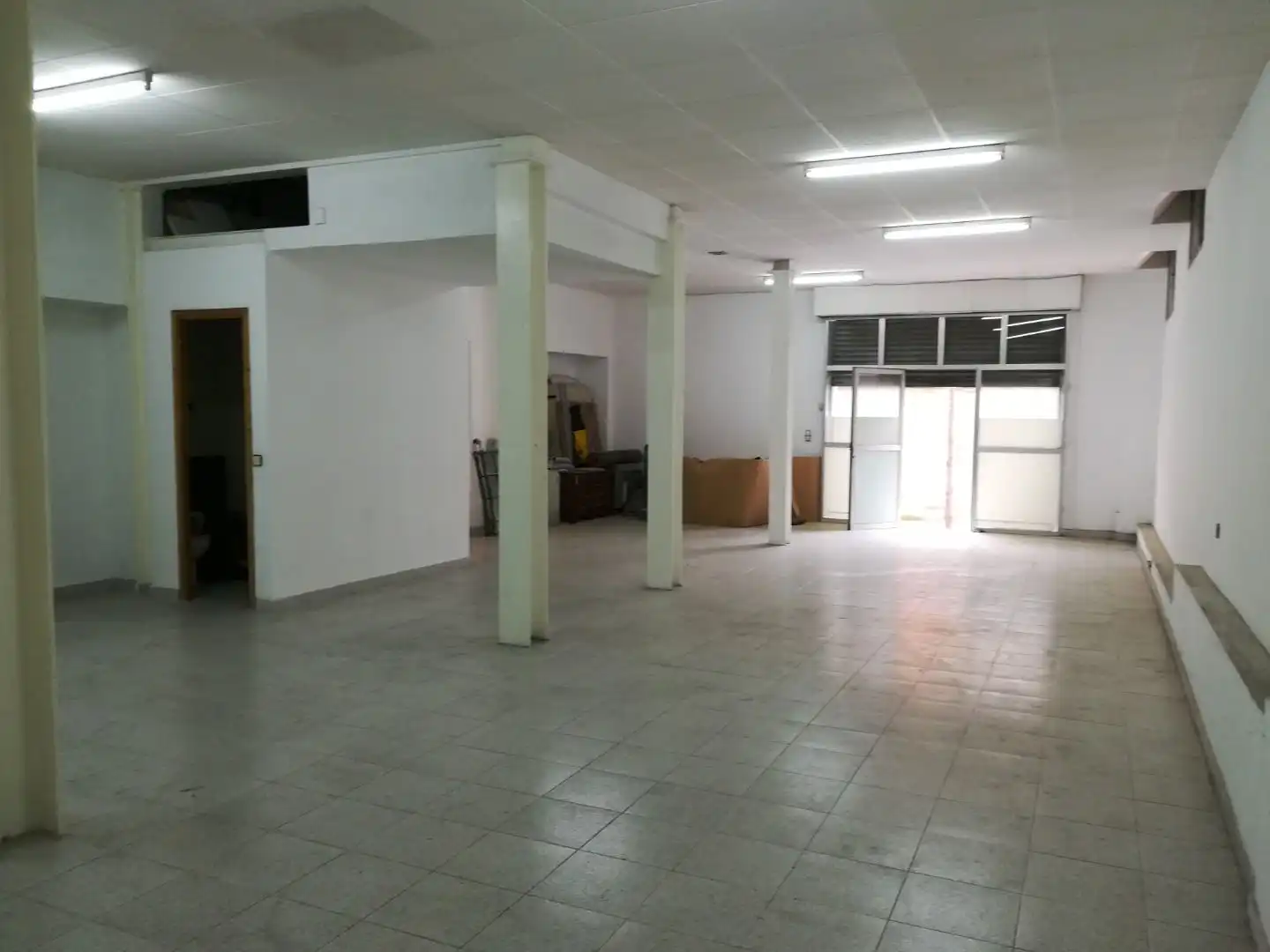 Business premises for sale in Diagonal - Colomeres, imagen 4