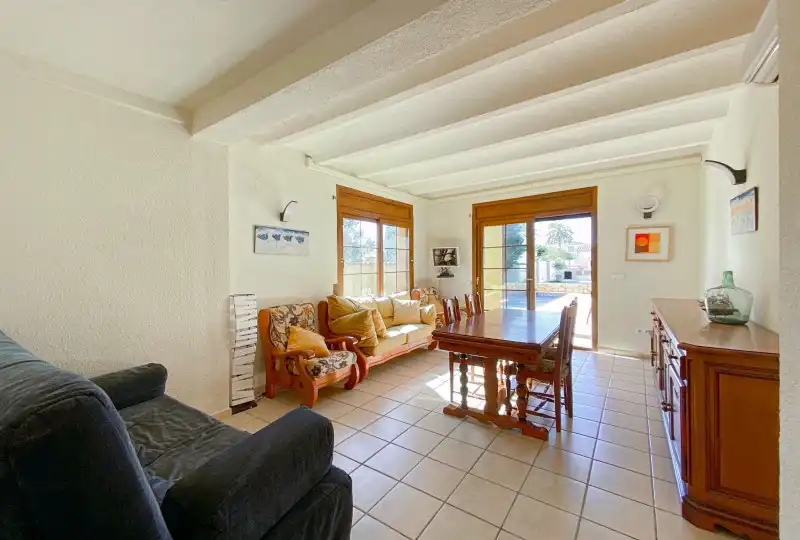 Sala de estar de Casa o chalet en venta en Empuriabrava con Aire acondicionado, Calefacción y Terraza