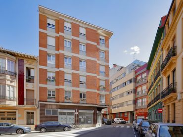 Appartement avec ascenseur à louer à Gijón - FRANCISCO DE PAULA JOVELLANOS 27