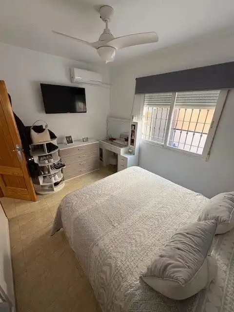 Habitación de Dúplex en venta en San Pedro del Pinatar con Aire acondicionado, Calefacción y Terraza