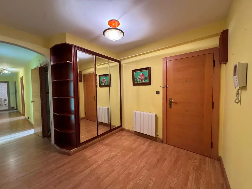 Wohnung mit Aufzug zum Verkauf in Calle Juan Alvargonzález, imagen 2