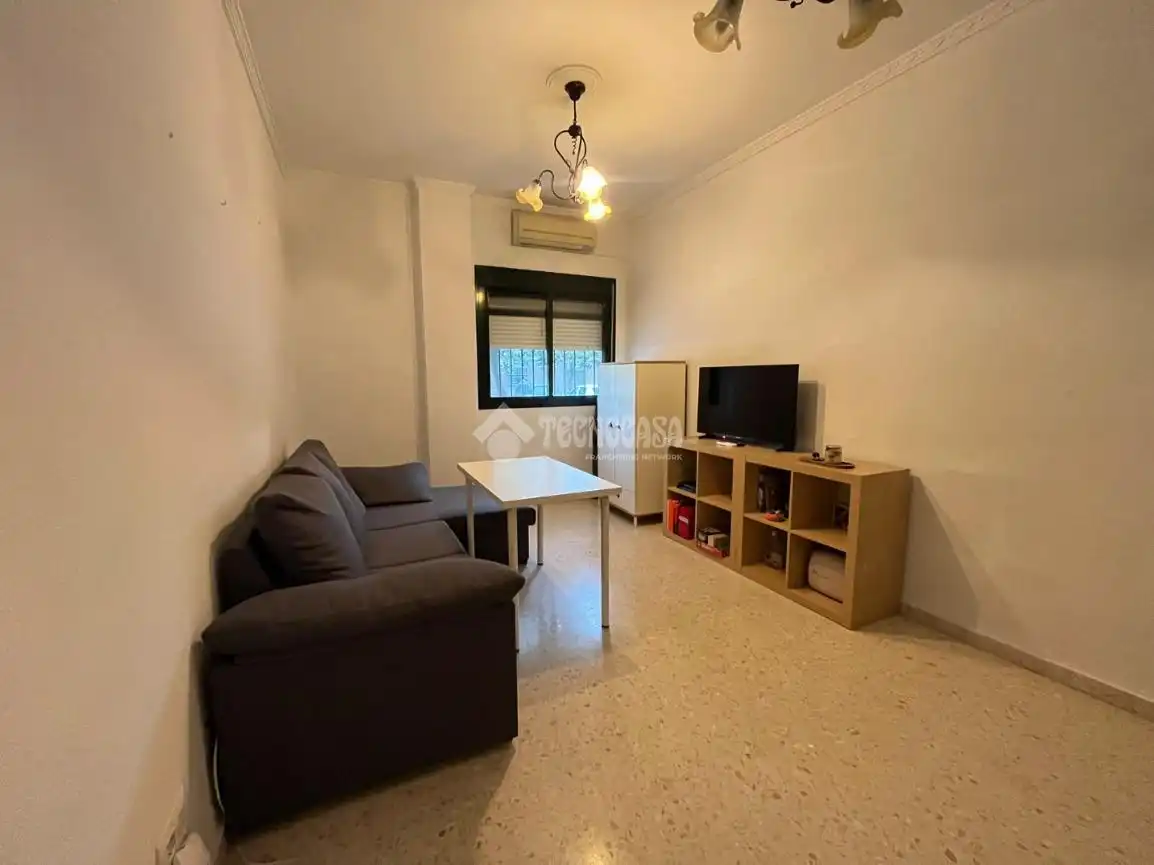 Vista exterior de Piso en venta en Dos Hermanas con Trastero