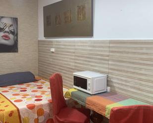 Bedroom of Study to share in L'Hospitalet de Llobregat  with Air Conditioner and Terrace