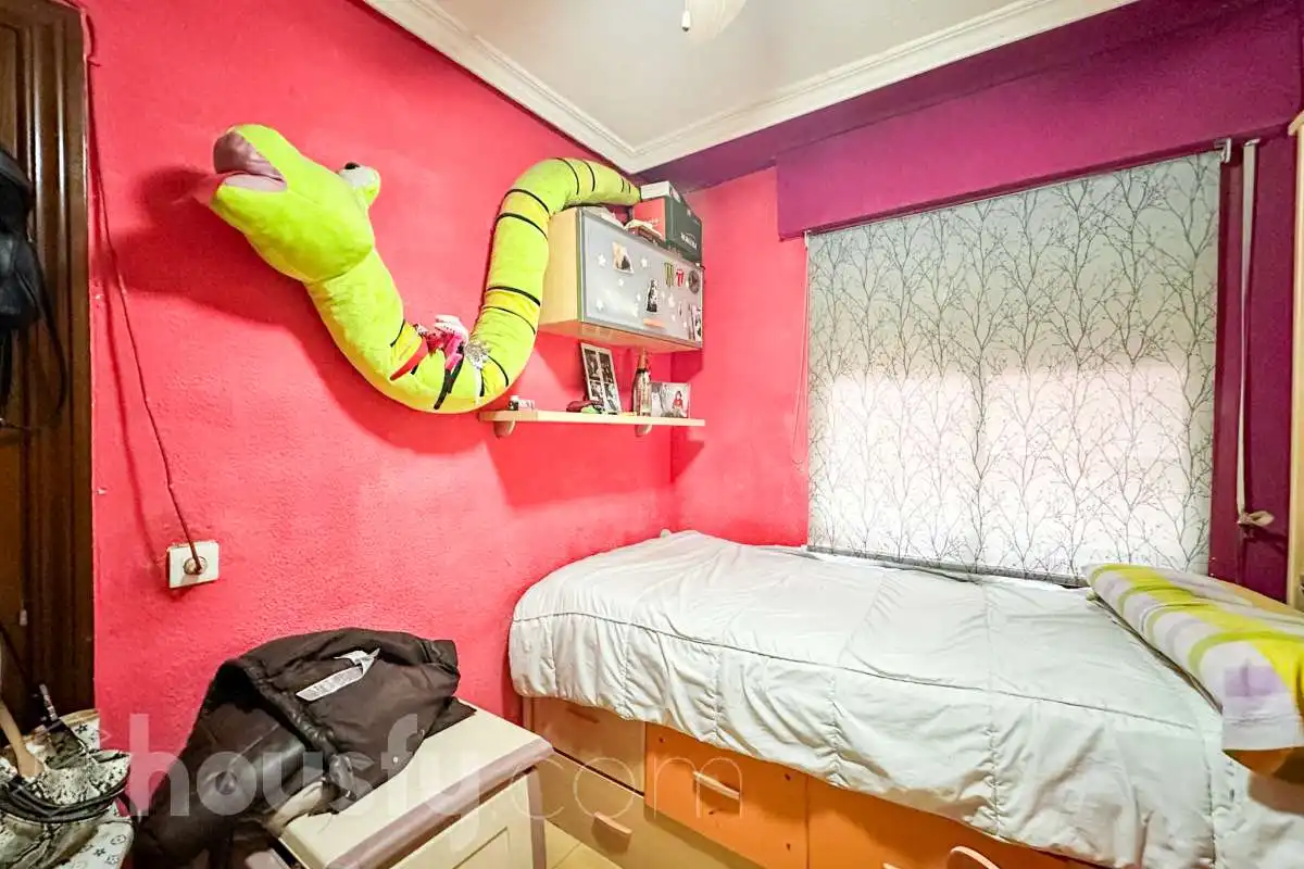 Bedroom of Flat for sale in Móstoles  with Air Conditioner, Terrace and Storage room