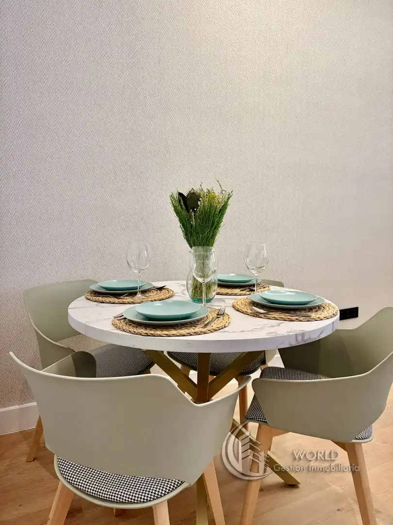 Dining room of Flat for sale in Madrid  with Air Conditioner, Heating and Furnished