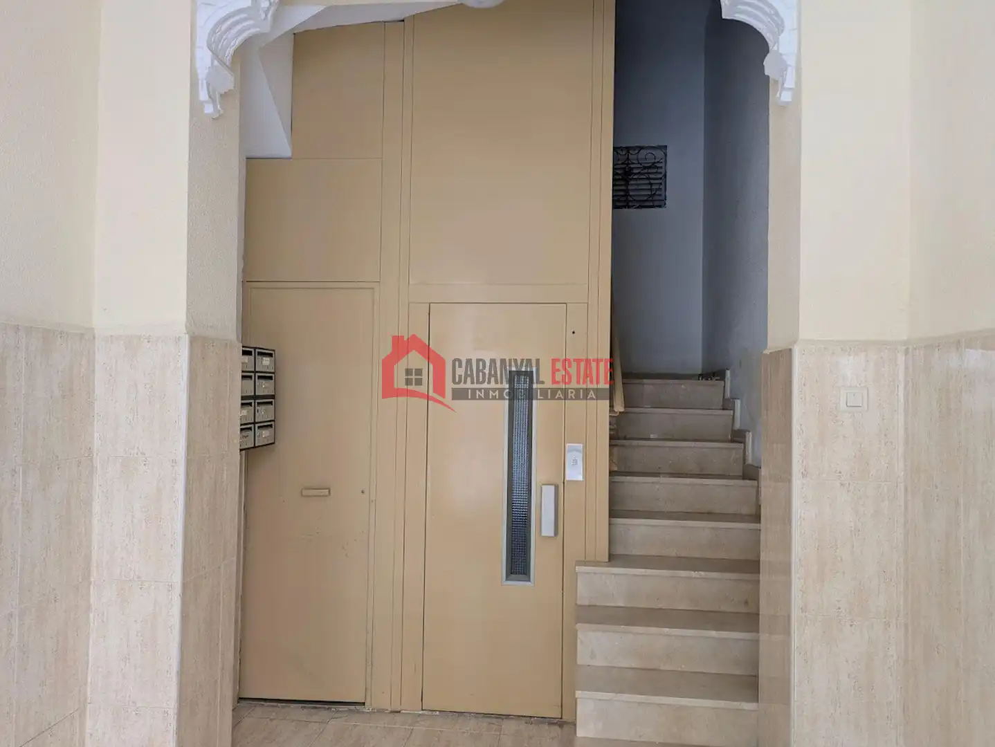 Apartments for sale in Valencia  with Air Conditioner and Balcony