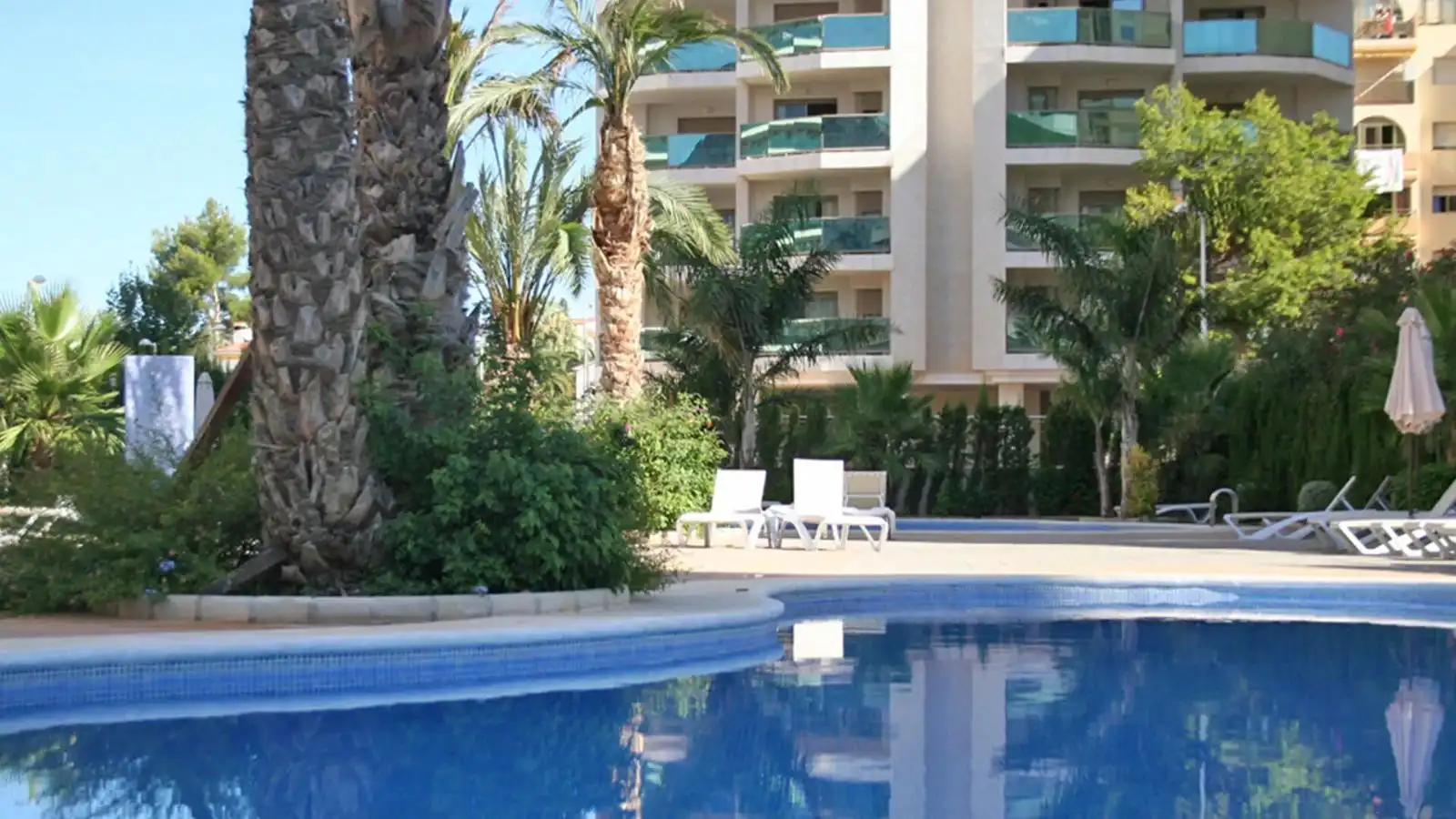 Piscina de Apartament en venda en Calpe / Calp amb Aire condicionat, Calefacció i Terrassa