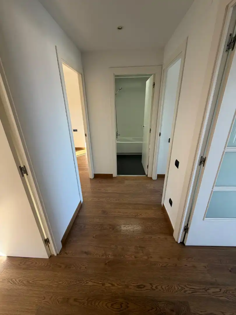 Flat for rent in Barcelona  with Air Conditioner, Heating and Terrace