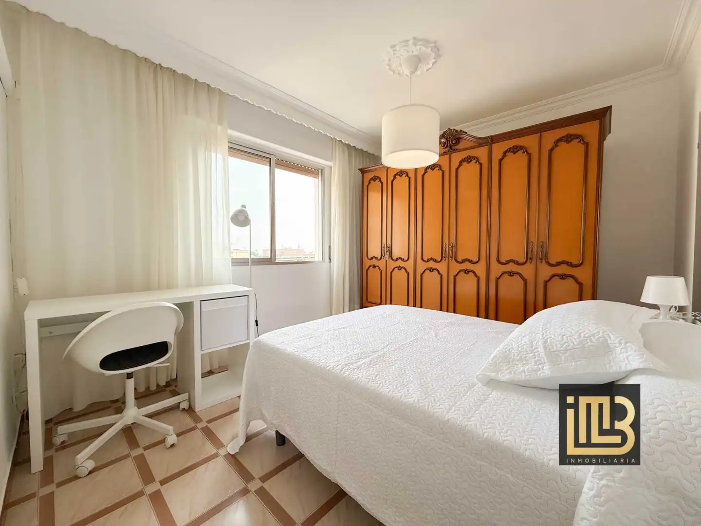 Bedroom of Flat for share in Málaga  with Air Conditioner, Heating and Furnished