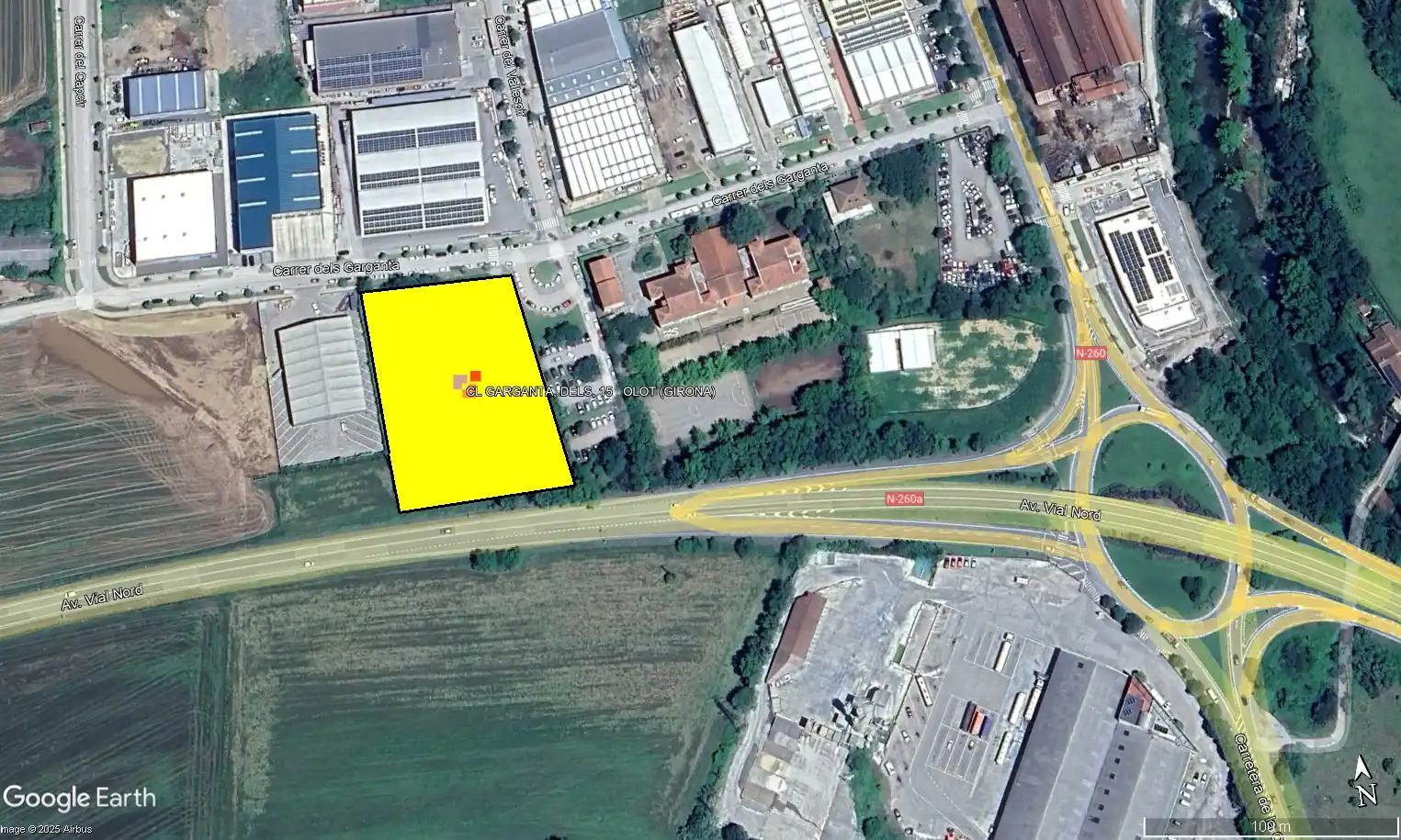 Außenansicht von Fabrik Grundstücke zum Verkauf in Olot