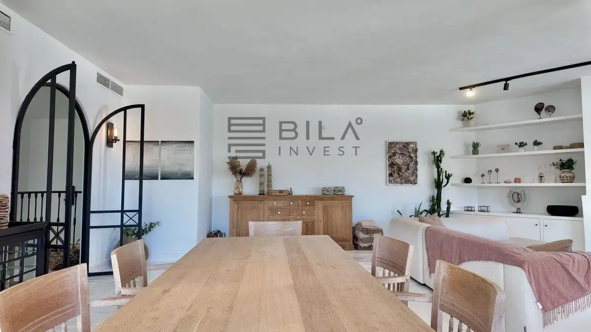Maison mitoyenne avec piscine à vendre à Urb. Islas de Miraflores, imagen 5
