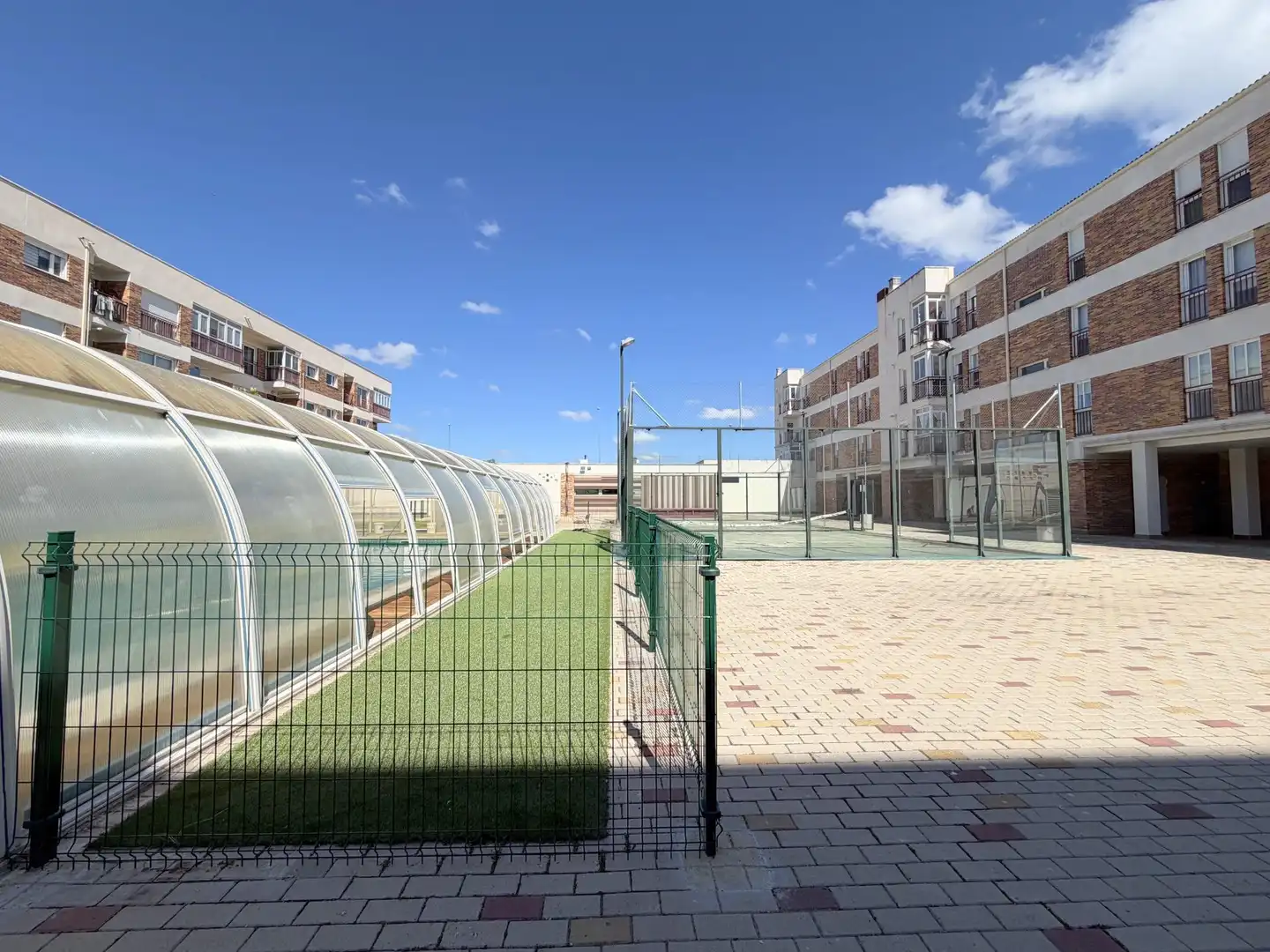 Vista exterior de Piso en venta en Ávila con Calefacción, Trastero y Amueblado